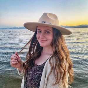 Meet your Posher, Kendall